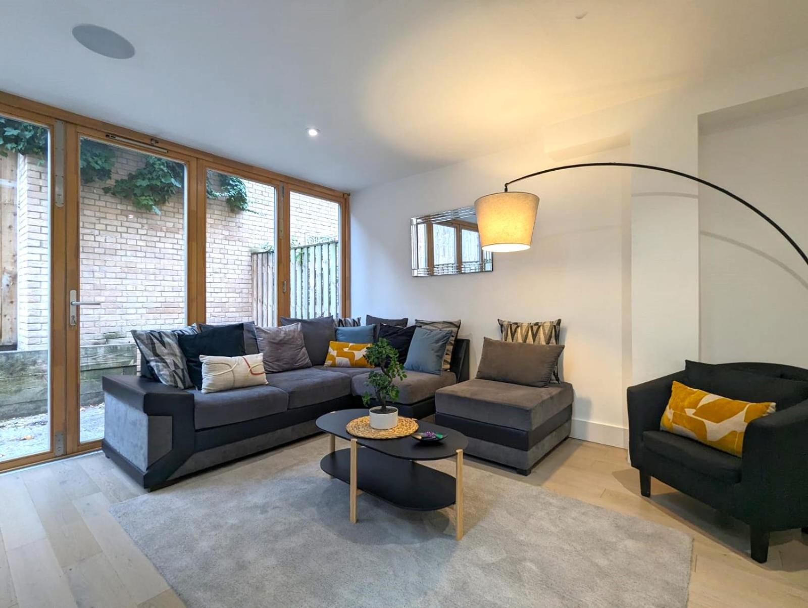 Luxurious & Modern Townhouse In Hammersmith Lägenhet London Exteriör bild